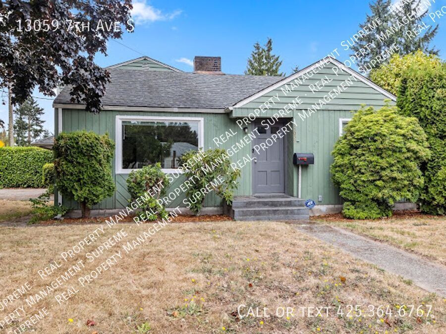 13059 7th Ave S in Burien, WA - Building Photo
