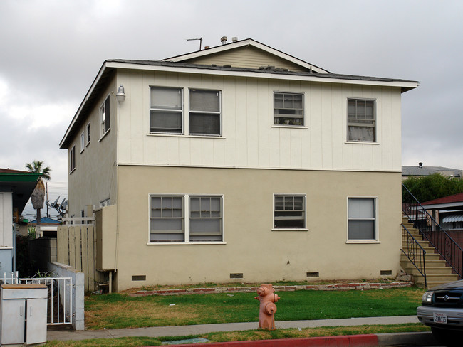 11903 Eucalyptus Ave in Hawthorne, CA - Building Photo - Building Photo