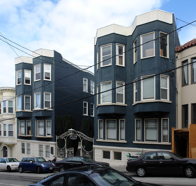 Washington Mews in San Francisco, CA - Building Photo - Building Photo