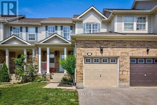1647 Beard Dr in Milton, ON - Building Photo