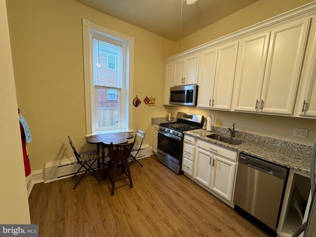 426 Old Lancaster Rd in Haverford, PA - Building Photo - Building Photo