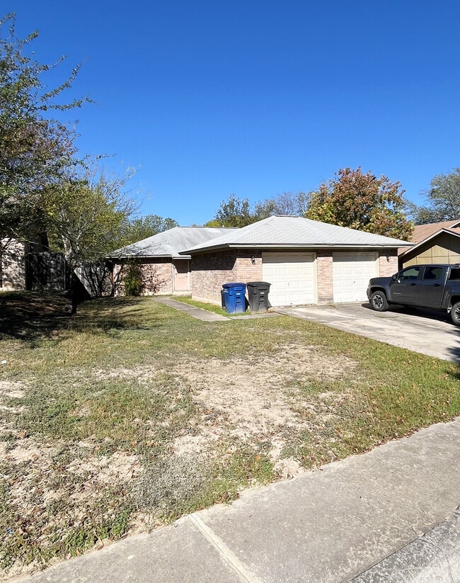 property at 14431 Edgemont St