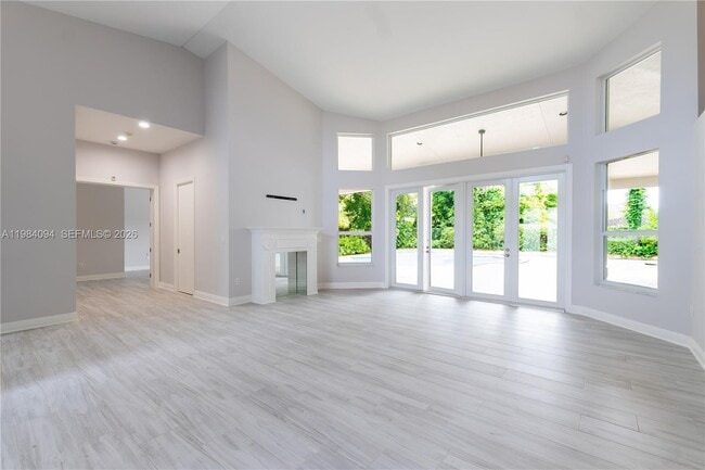 7440 SW 170th Terrace in Palmetto Bay, FL - Building Photo - Building Photo