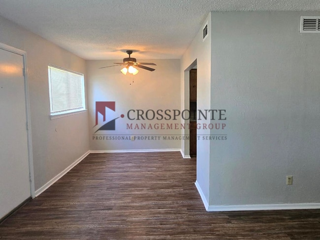 109 E Old Hwy 80 in White Oak, TX - Building Photo - Building Photo