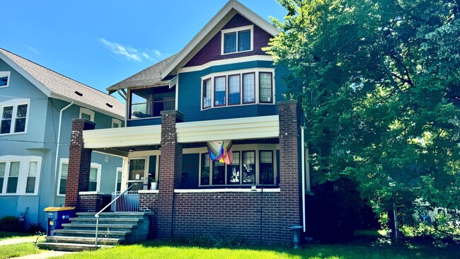 property at 1008 Worden St SE