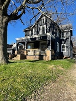 717 Fulton Rd NW in Canton, OH - Building Photo