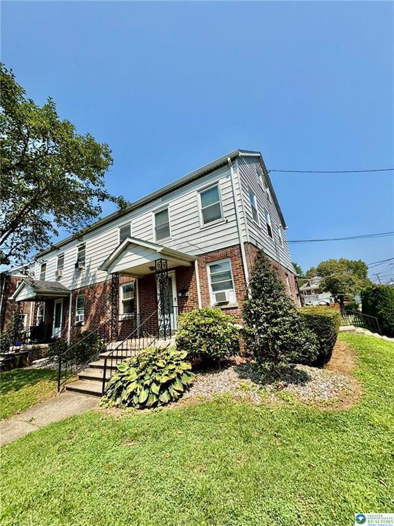 property at 101 W Grant St