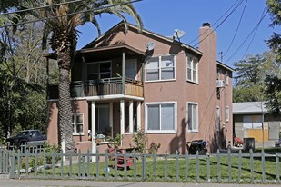 1593 Arcade Blvd in Sacramento, CA - Building Photo