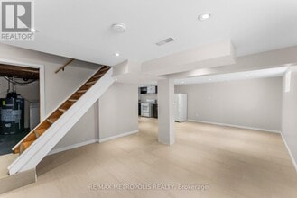 96 Allenby Ave in Toronto, ON - Building Photo - Building Photo