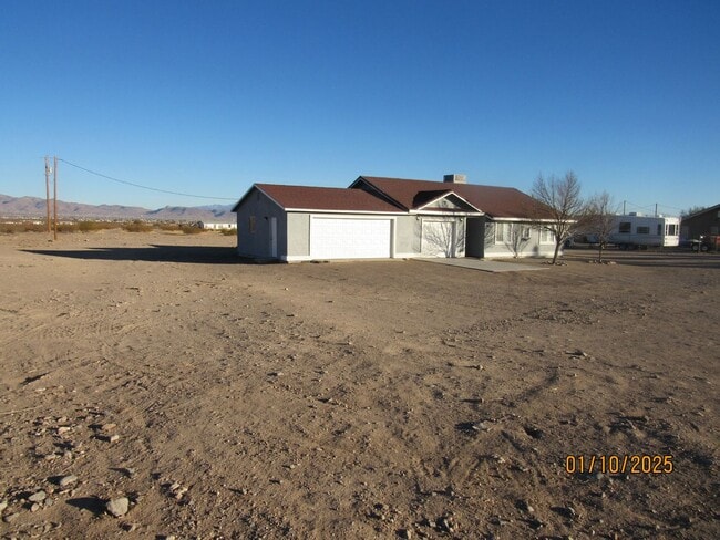 3776 N Egar Rd in Golden Valley, AZ - Building Photo - Building Photo