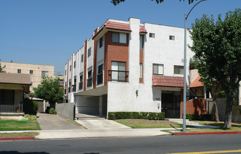 463 W Wilson Ave in Glendale, CA - Building Photo - Building Photo