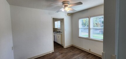 804-808 H Ave in Coronado, CA - Building Photo - Building Photo