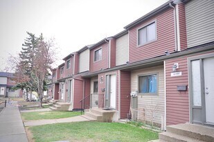 Cherry Hill Park in Edmonton, AB - Building Photo