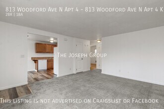 813 Woodford Ave N, Unit 813 Woodford Ave N Apt 4 Kent in Kent, WA - Foto de edificio - Building Photo