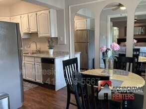 1028 E Juneau Ave in Milwaukee, WI - Building Photo - Building Photo