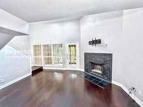 5565 Preston Oaks Rd, Unit 270 in Dallas, TX - Building Photo - Building Photo