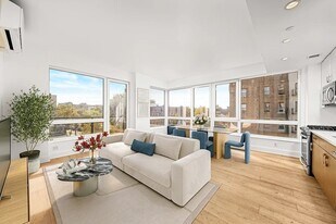 401 Rutland Rd, Unit 5C in Brooklyn, NY - Building Photo