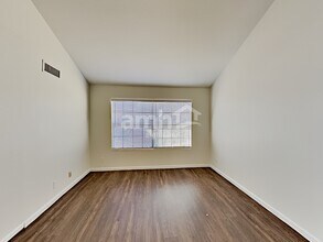 11106 E Becker Ln in Scottsdale, AZ - Building Photo - Building Photo