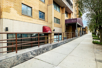 Queens Boulevard Towers in Rego Park, NY - Building Photo - Building Photo