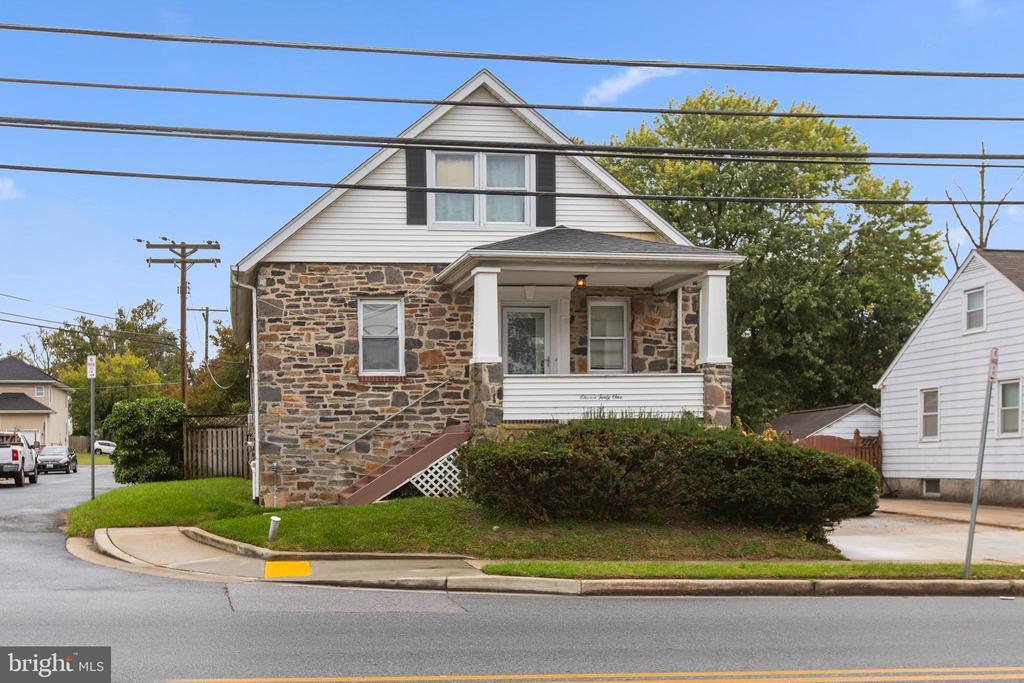1141 Ingleside Ave in Baltimore, MD - Building Photo