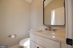 224 Mill Race Dr in Winchester, VA - Building Photo