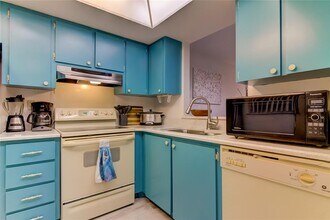 175 116th Ave in Treasure Island, FL - Building Photo - Building Photo