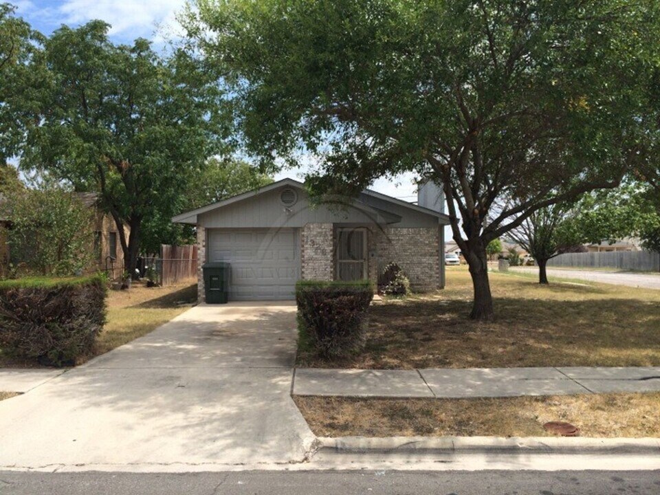 1326 Jefferis Ave in Killeen, TX - Foto de edificio