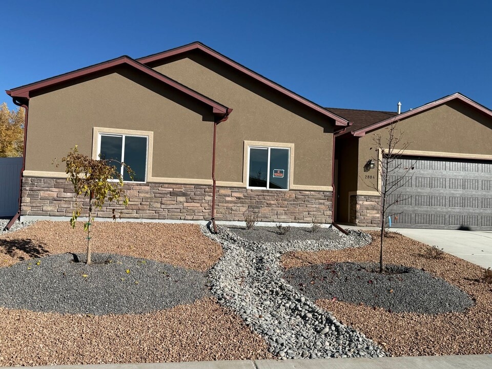 2884 Presley Ave in Grand Junction, CO - Building Photo