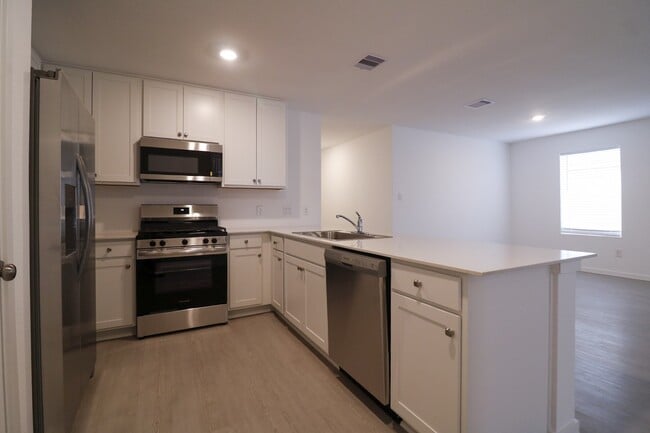 2511 Night Emerald Dr in Rosharon, TX - Foto de edificio - Building Photo