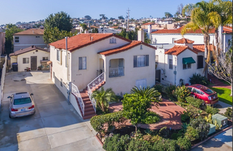 3123 Dickens St in San Diego, CA - Building Photo - Building Photo