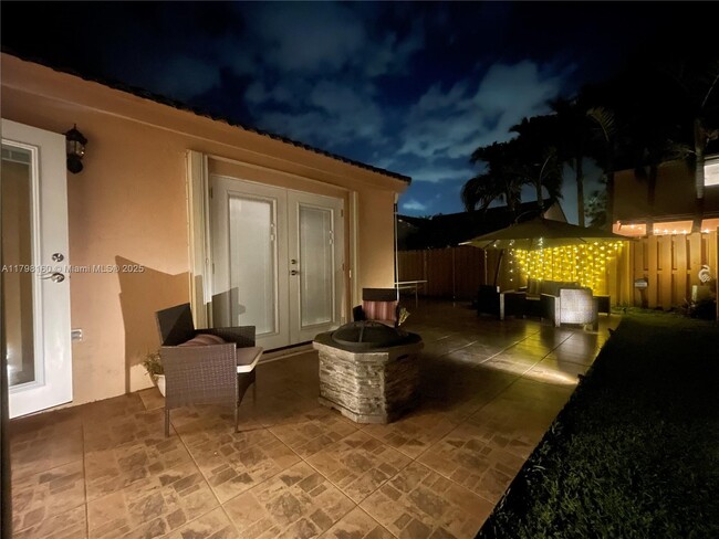 855 San Remo Dr in Weston, FL - Building Photo - Building Photo