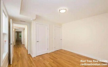 27 1st St in Medford, MA - Building Photo - Building Photo