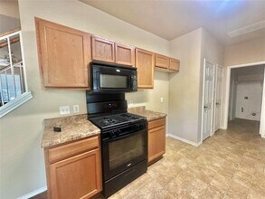 2624 Haselwood Ln in Round Rock, TX - Building Photo - Building Photo