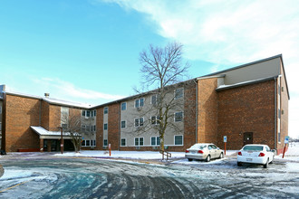 Countryside Village in Rochelle, IL - Building Photo - Building Photo