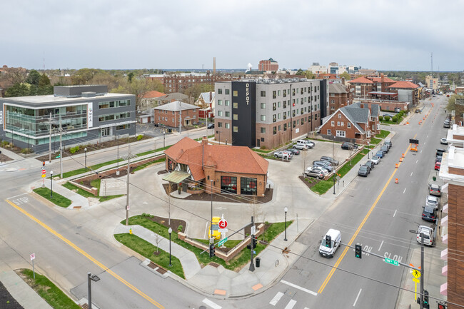 3809 Farmam St in Omaha, NE - Foto de edificio - Building Photo