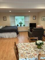 50 Pleasant St in Carver, MA - Building Photo