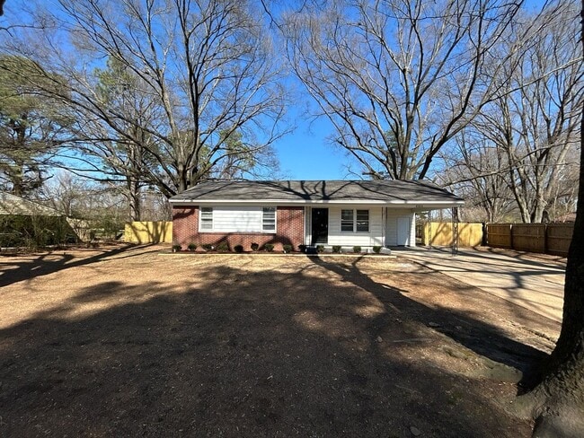 4006 Newton Dr