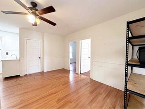 371 Nichols St in Bridgeport, CT - Foto de edificio - Building Photo