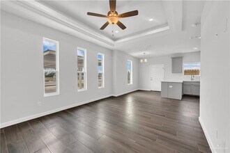 33 Medina Drive Service Rd in Alamo, TX - Building Photo - Building Photo