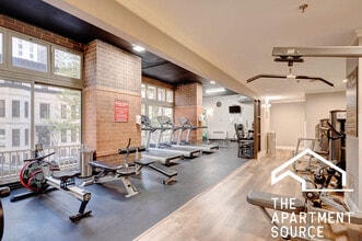 120 W Chestnut St, Unit 3008 in Chicago, IL - Foto de edificio - Building Photo