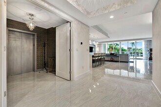 2700 Donald Ross Rd in Palm Beach Gardens, FL - Building Photo - Building Photo