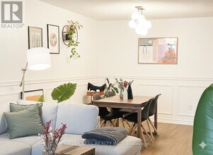 3131 Bridletowne Cir in Toronto, ON - Building Photo - Building Photo