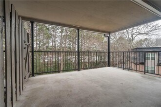 295 Winding River Dr in Atlanta, GA - Building Photo - Building Photo