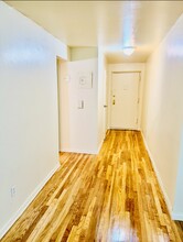 381 McLean Ave in Yonkers, NY - Building Photo - Building Photo