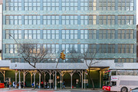 330 W 42nd St in New York, NY - Foto de edificio - Building Photo