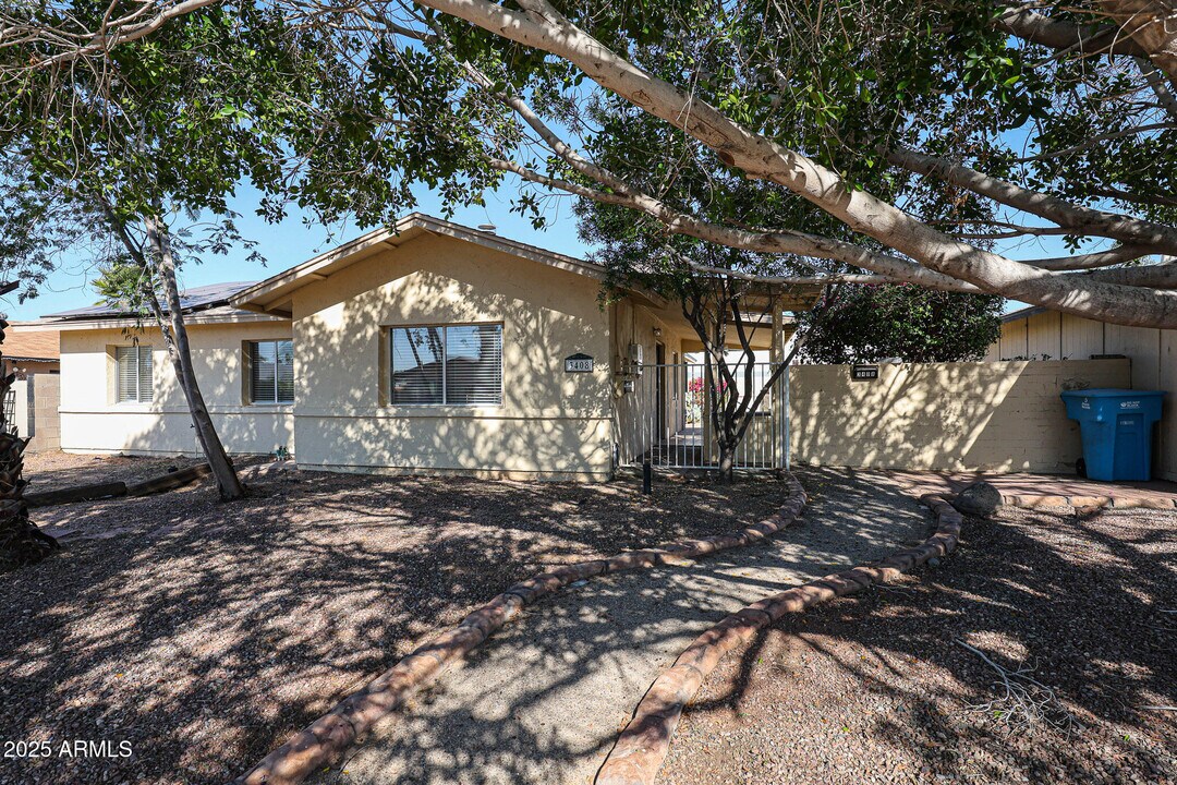 3408 W Port Au Prince Ln in Phoenix, AZ - Building Photo