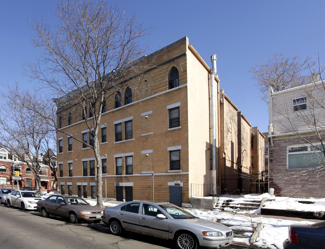 Holly Apartments in Denver, CO - Building Photo - Building Photo