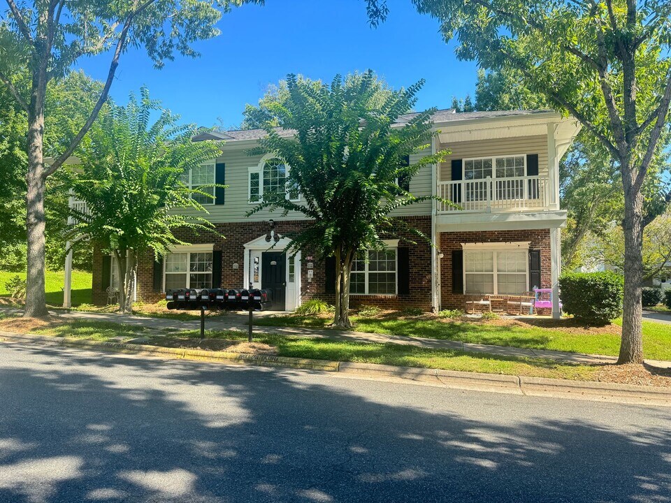 21710 Aftonshire Dr in Cornelius, NC - Building Photo