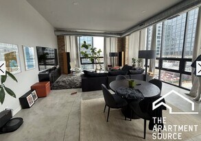 175 N Ada St, Unit 3 in Chicago, IL - Building Photo