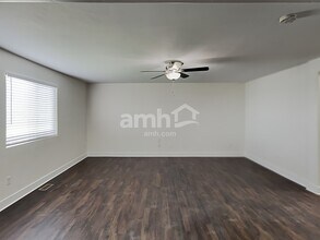574 Fireside Ln in Stansbury Park, UT - Building Photo - Building Photo